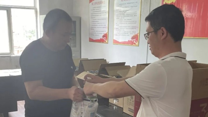 裝備公司工會(huì)開展“夏送清涼”慰問活動(dòng)