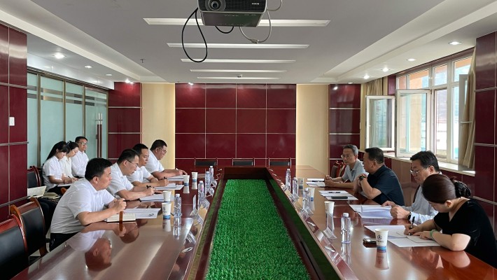 集團(tuán)公司黨委副書記、總經(jīng)理胡繼河調(diào)研裝備公司